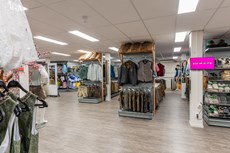 Feestwinkel Megastore Borne | Carnavalsland-165